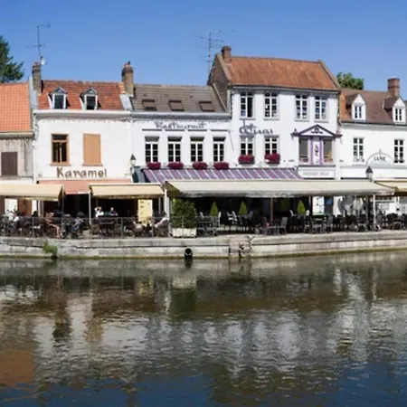 Le Cathedrale Face A La Cathedrale, 6 Couchages * Amiens