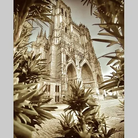 Le Cathedrale Face A La Cathedrale, 6 Couchages